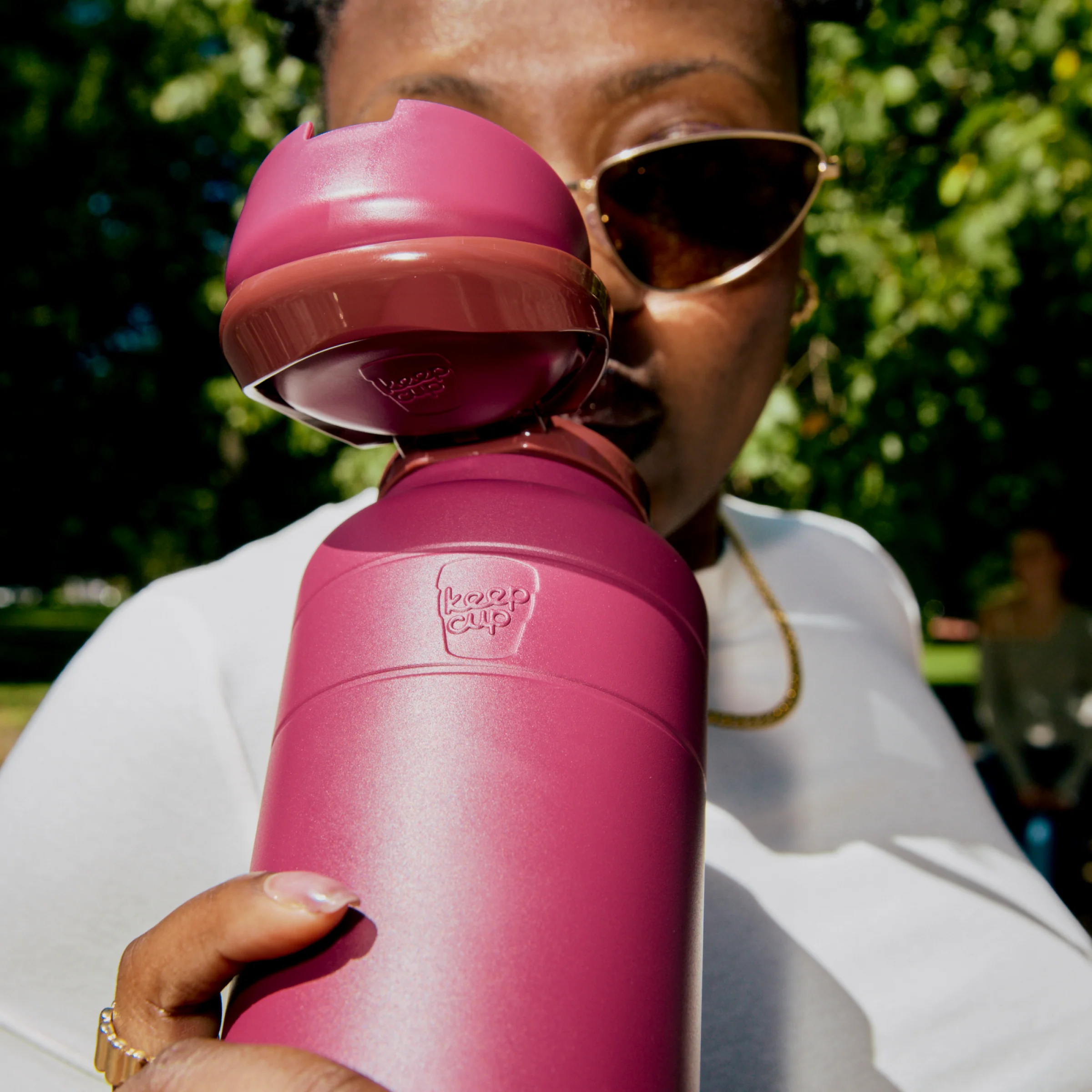 Ora Insulated Water Bottle - 950ml | Mulberry - Image 2